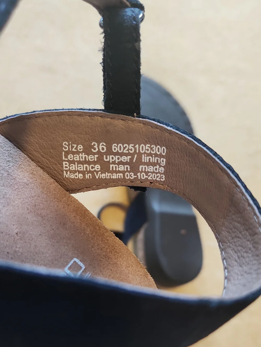 Dansko Women's Rowan Closed-Toe Sandals